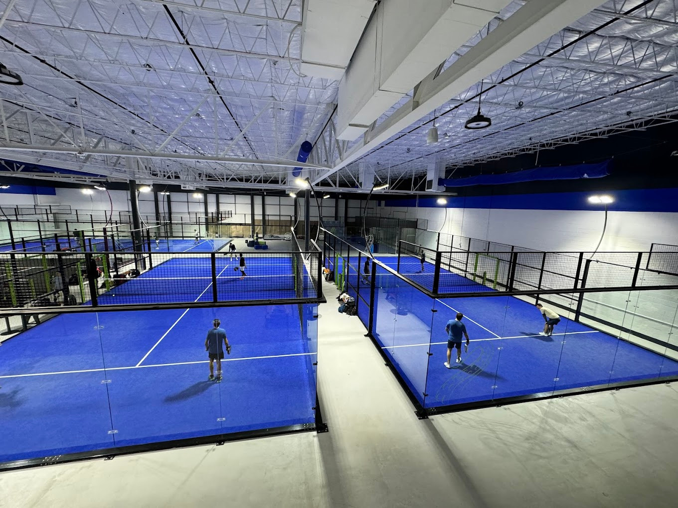 DS Padel Court Elite, Courts